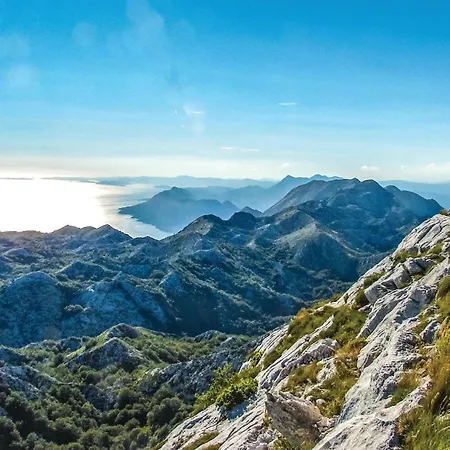 1 Bedroom Awesome In アパート マカルスカ