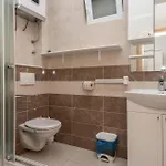 1 Bedroom Lovely In *